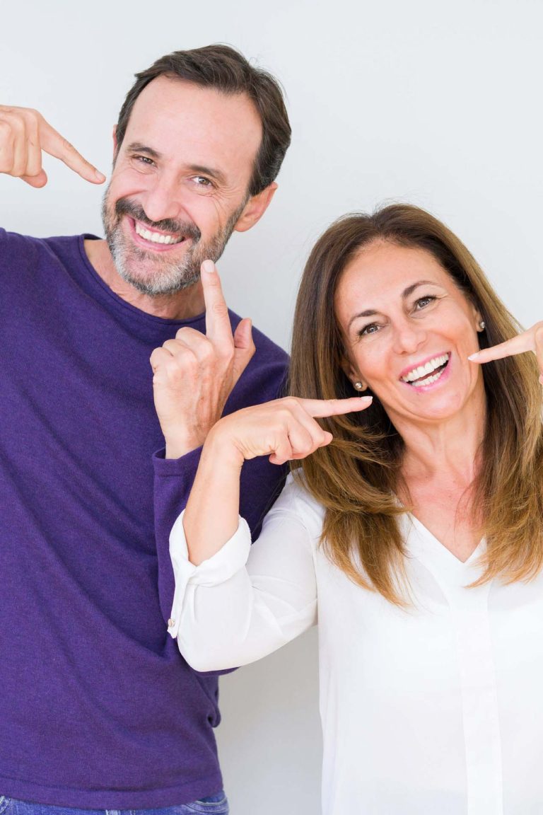Dentalni implantati za odrasle